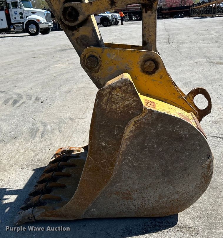 image for item EK4395 2007 John Deere 75C excavator