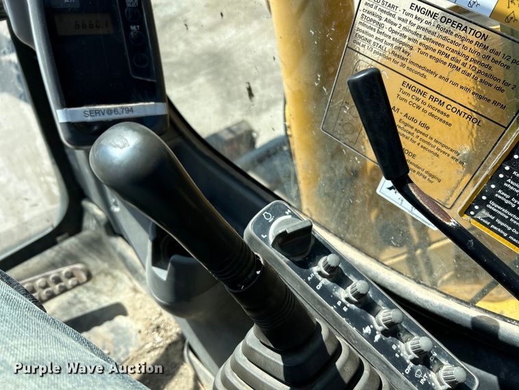 image for item EK4395 2007 John Deere 75C excavator