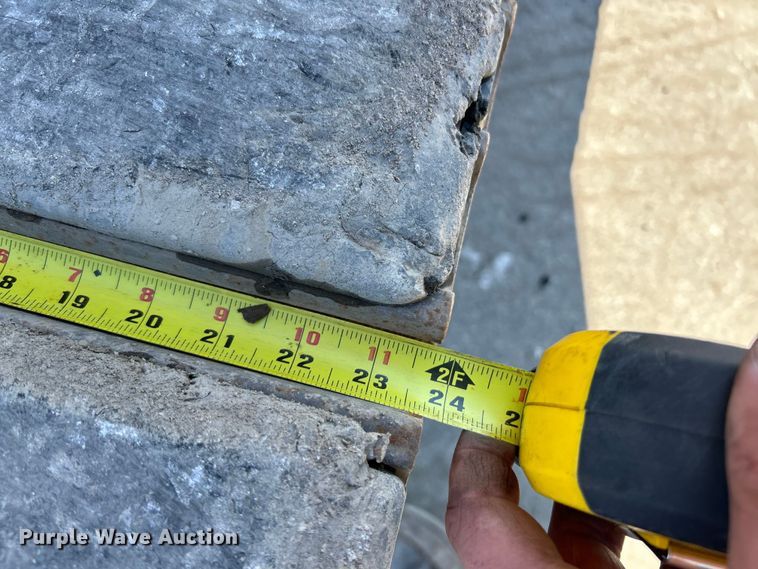 image for item EK4395 2007 John Deere 75C excavator