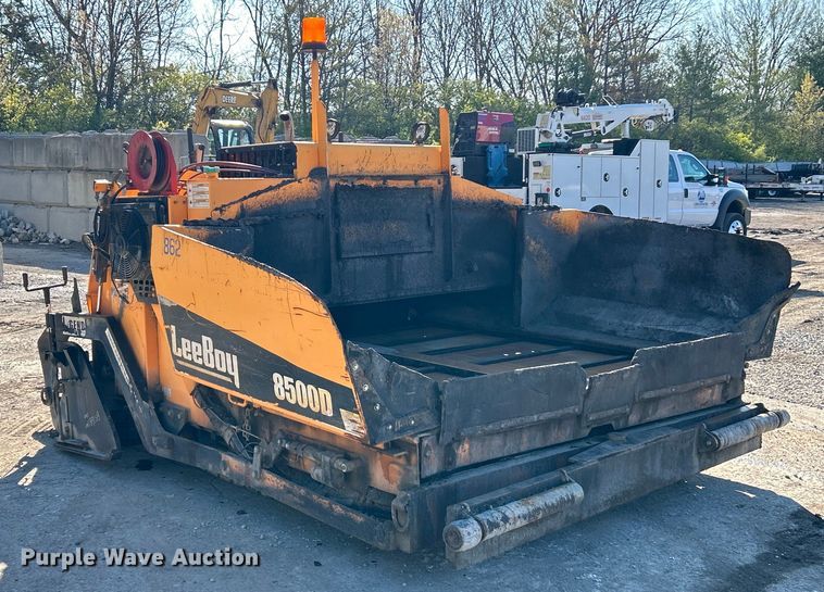 image for item EK4396 2017 LeeBoy 8500D paver