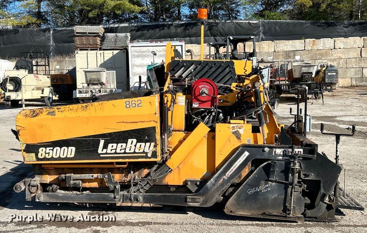 image for item EK4396 2017 LeeBoy 8500D paver