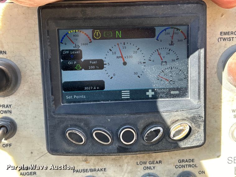 image for item EK4396 2017 LeeBoy 8500D paver