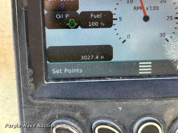 image for item EK4396 2017 LeeBoy 8500D paver