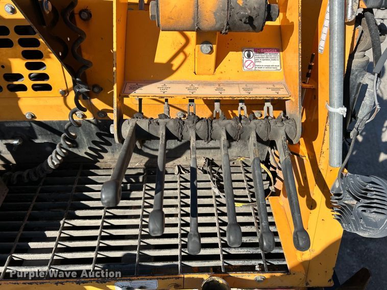 image for item EK4396 2017 LeeBoy 8500D paver