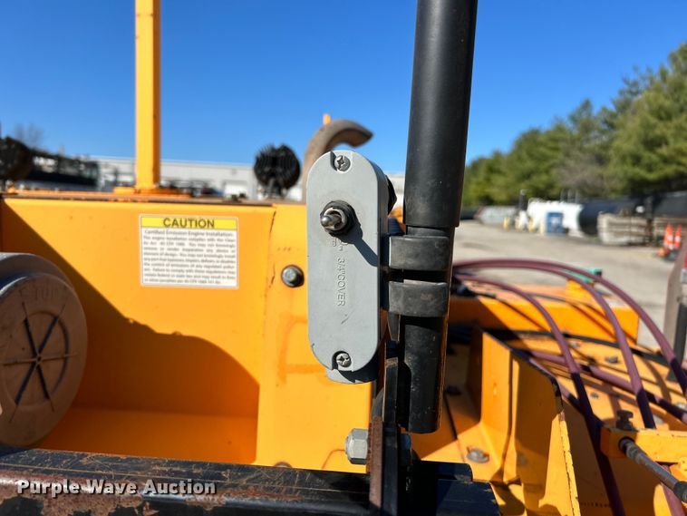 image for item EK4396 2017 LeeBoy 8500D paver