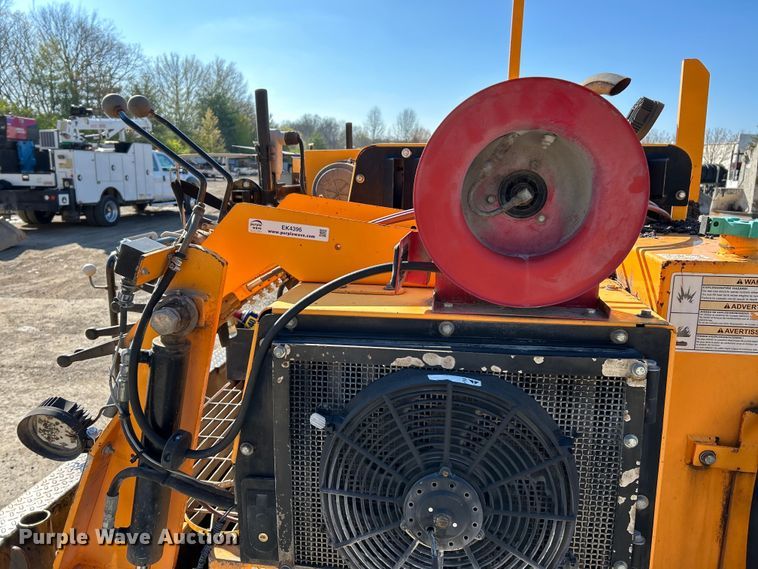 image for item EK4396 2017 LeeBoy 8500D paver