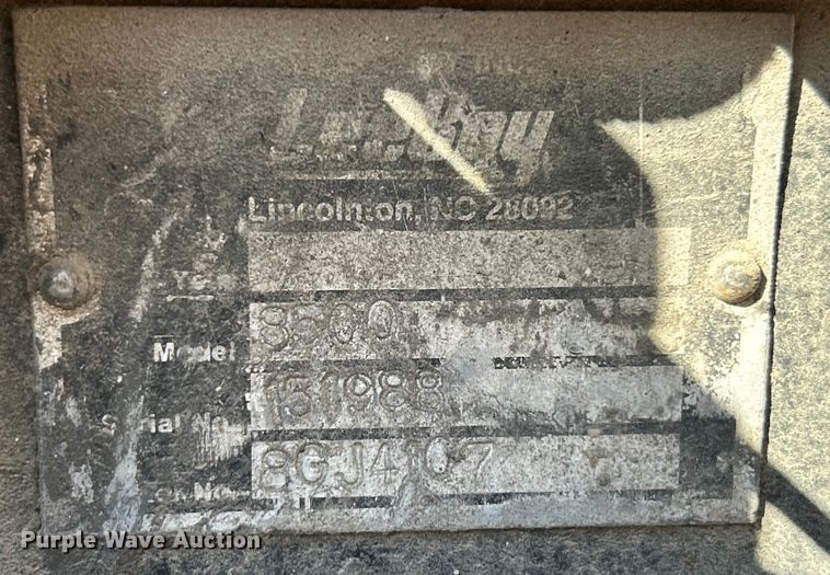 image for item EK4396 2017 LeeBoy 8500D paver