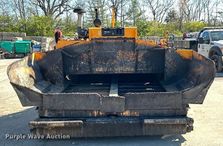 image for item EK4397 2015 LeeBoy 8500C paver