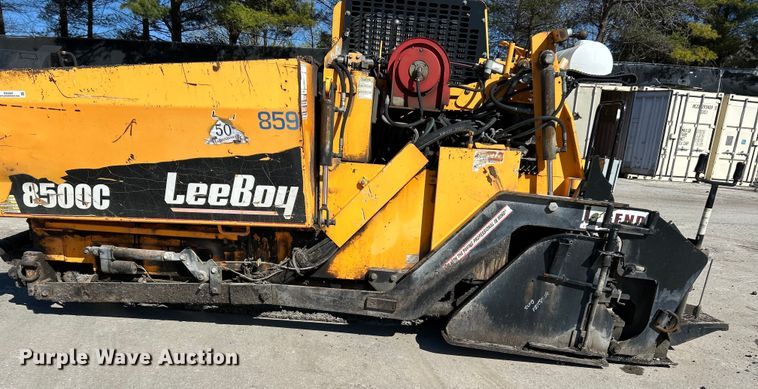 image for item EK4397 2015 LeeBoy 8500C paver