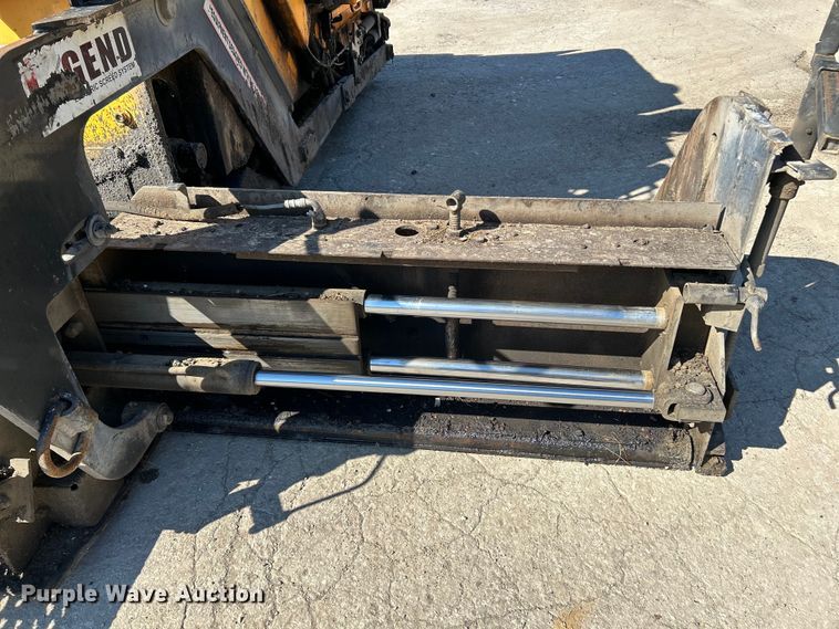 image for item EK4397 2015 LeeBoy 8500C paver