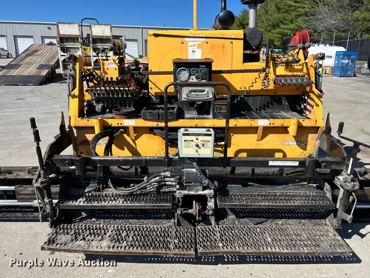 image for item EK4397 2015 LeeBoy 8500C paver