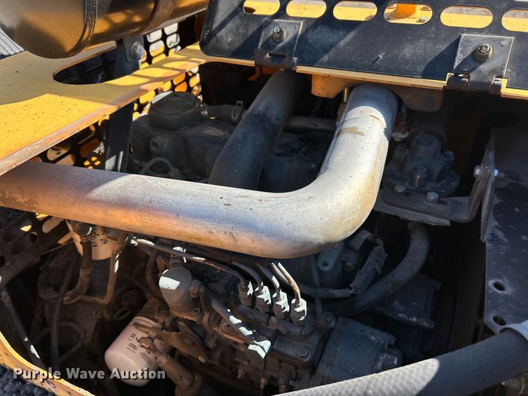 image for item EK4397 2015 LeeBoy 8500C paver