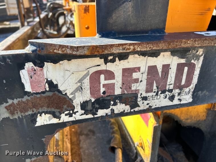 image for item EK4398 2013 LeeBoy 8500B paver