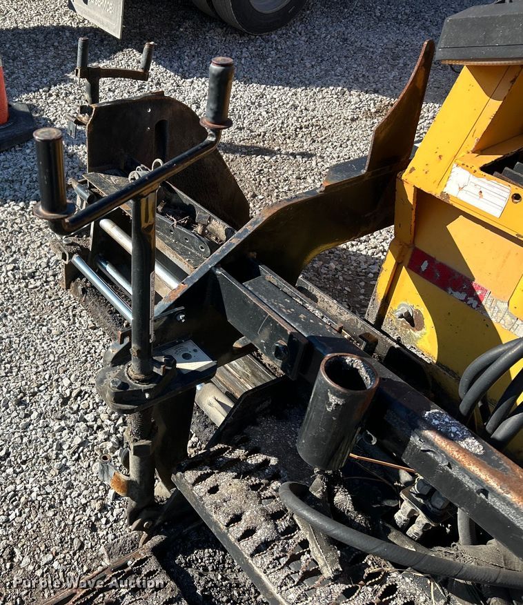 image for item EK4398 2013 LeeBoy 8500B paver