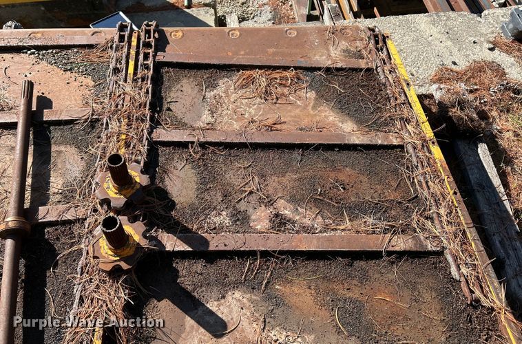 image for item EK4398 2013 LeeBoy 8500B paver