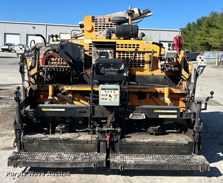 image for item EK4399 2021 LeeBoy 8510E paver