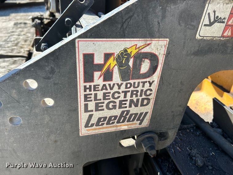 image for item EK4399 2021 LeeBoy 8510E paver