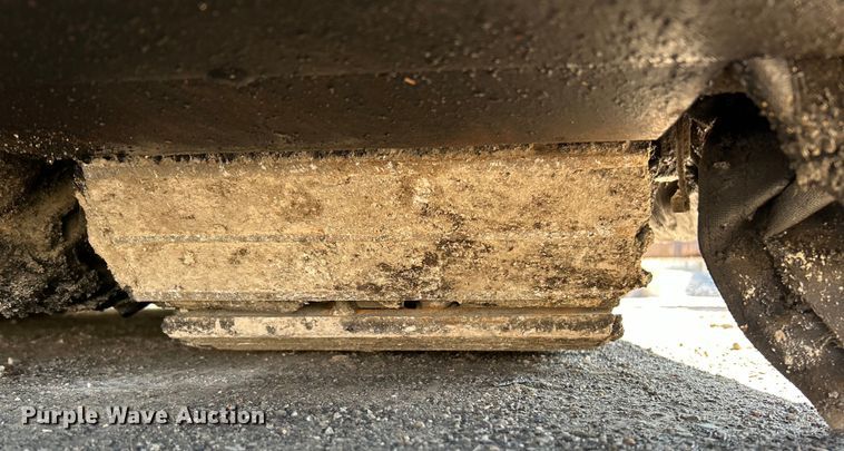 image for item EK4399 2021 LeeBoy 8510E paver