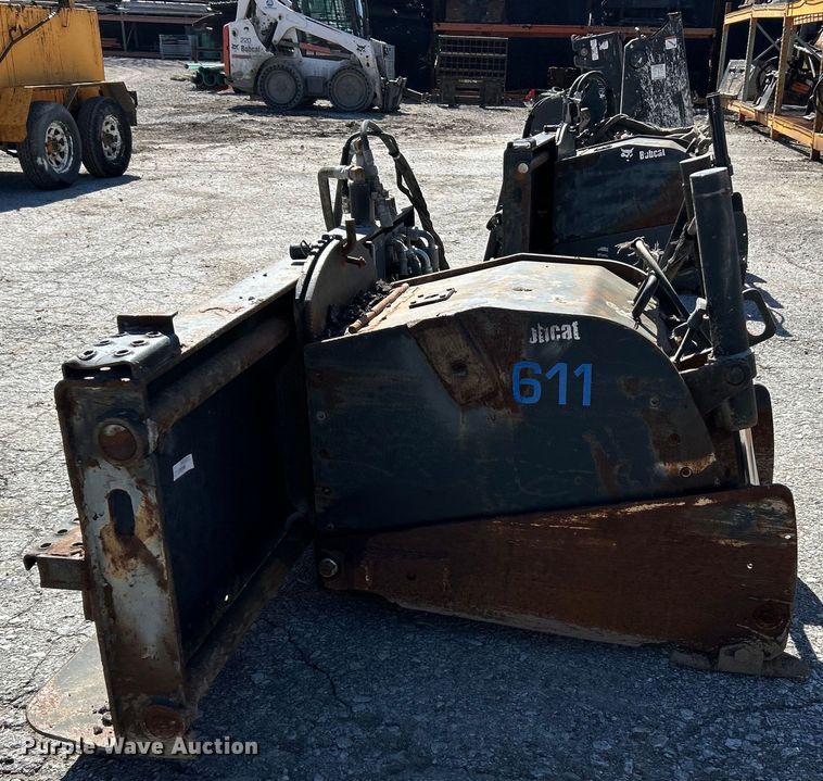 image for item EK4404 Bobcat 18 HYD PLANER skid steer cold planer