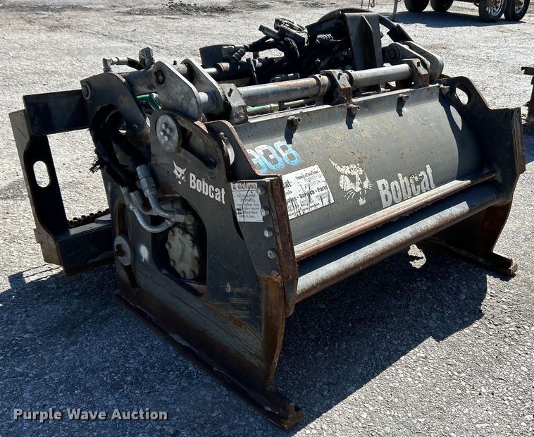 image for item EK4405 2014 Bobcat 40 HYD PLANER skid steer cold planer