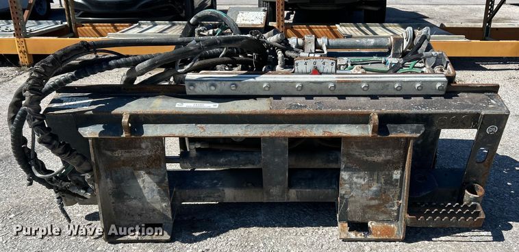 image for item EK4405 2014 Bobcat 40 HYD PLANER skid steer cold planer