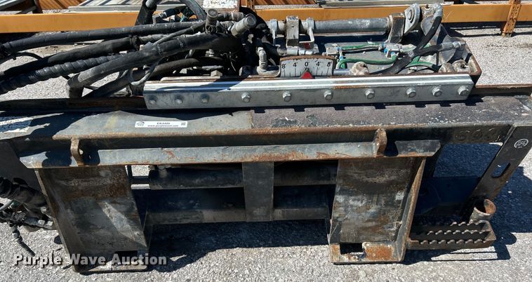 image for item EK4405 2014 Bobcat 40 HYD PLANER skid steer cold planer