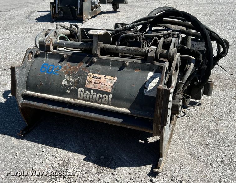 image for item EK4406 2013 Bobcat 40 HYD PLANER skid steer cold planer