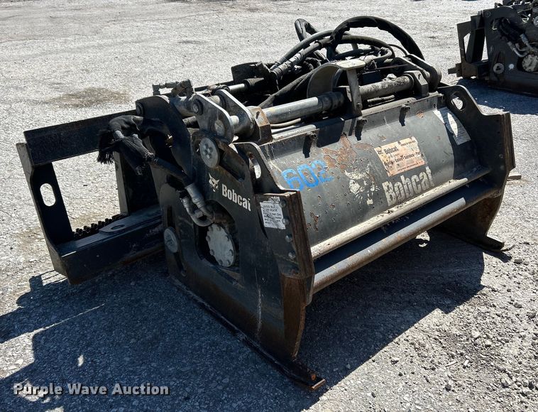 image for item EK4406 2013 Bobcat 40 HYD PLANER skid steer cold planer