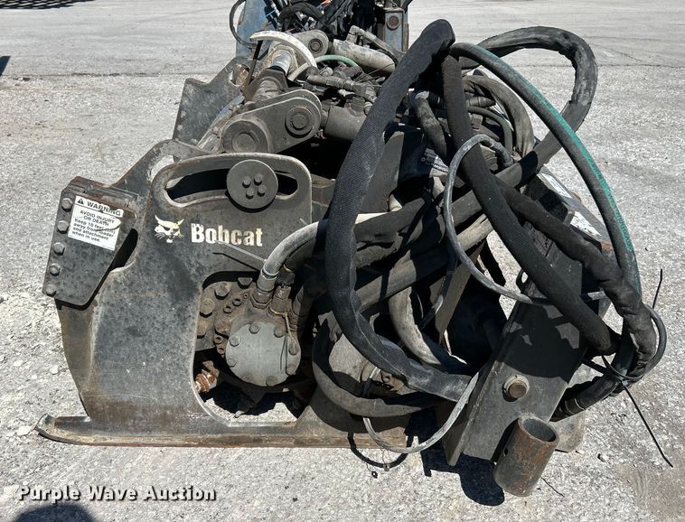 image for item EK4406 2013 Bobcat 40 HYD PLANER skid steer cold planer