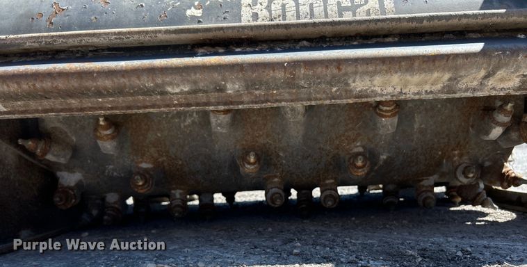 image for item EK4406 2013 Bobcat 40 HYD PLANER skid steer cold planer