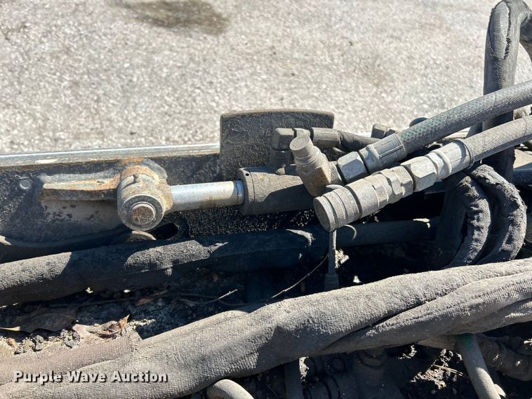 image for item EK4406 2013 Bobcat 40 HYD PLANER skid steer cold planer