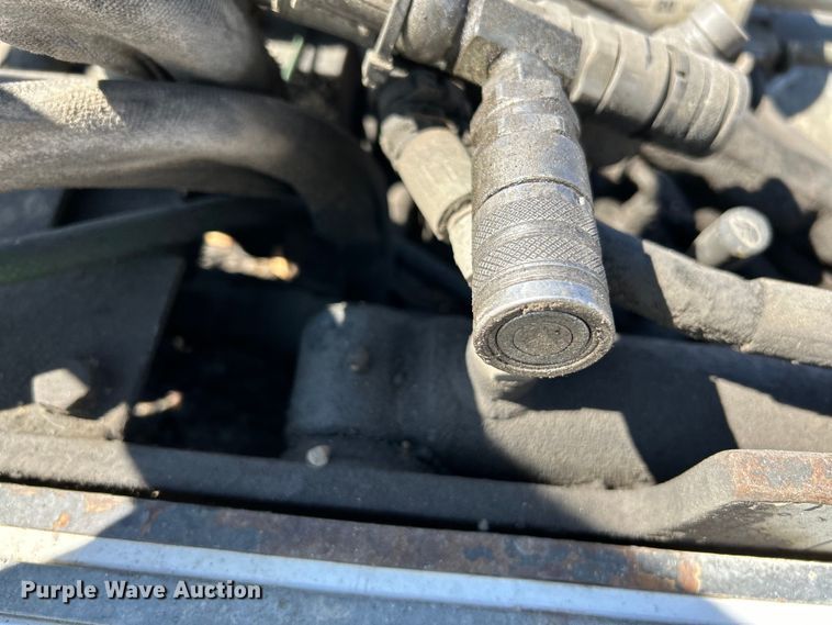 image for item EK4406 2013 Bobcat 40 HYD PLANER skid steer cold planer