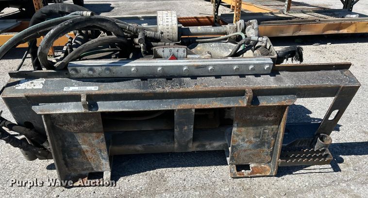 image for item EK4406 2013 Bobcat 40 HYD PLANER skid steer cold planer