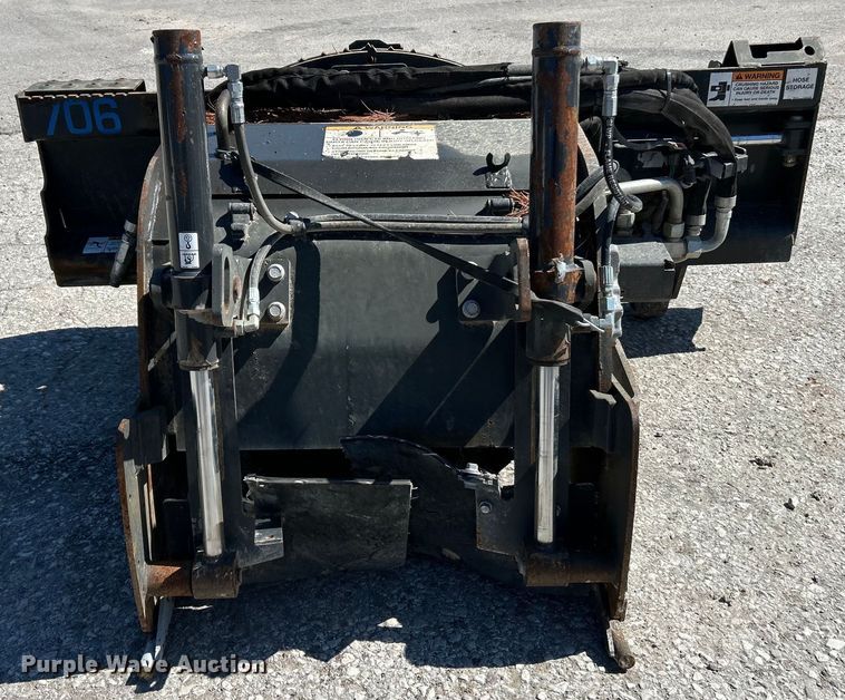 image for item EK4409 2019 Bobcat 24PLA skid steer cold planer