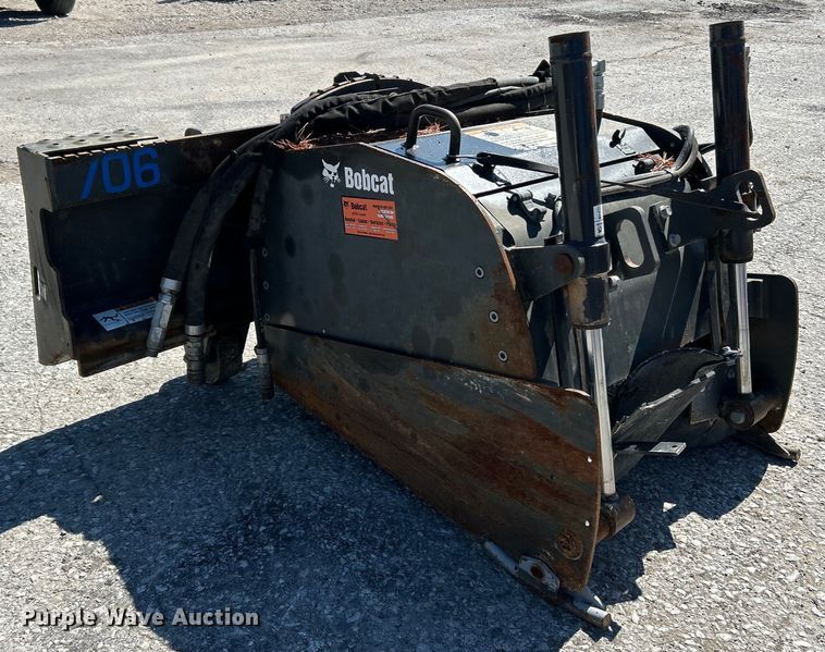 image for item EK4409 2019 Bobcat 24PLA skid steer cold planer