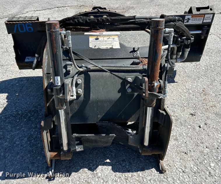 image for item EK4409 2019 Bobcat 24PLA skid steer cold planer