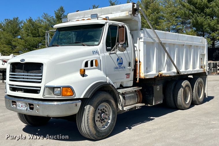 image for item EK4414 1999 Sterling L8513 dump truck