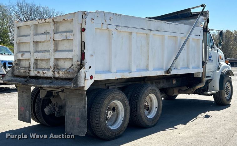 image for item EK4414 1999 Sterling L8513 dump truck