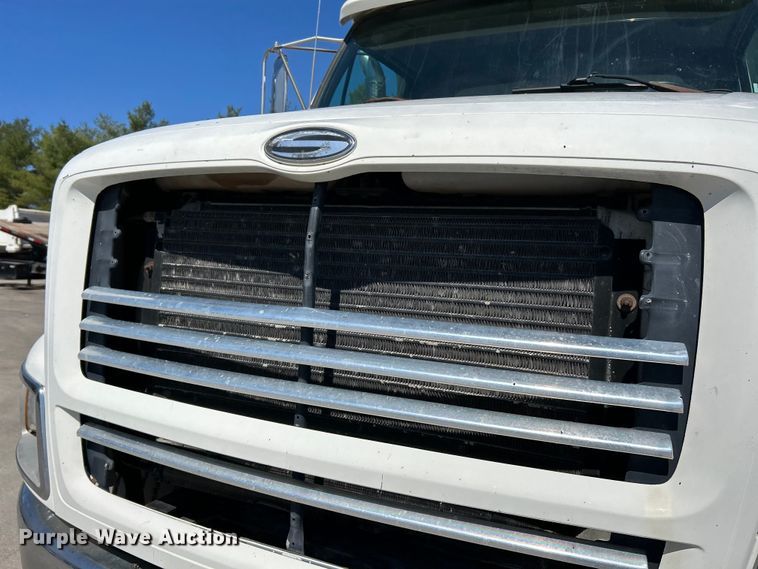 image for item EK4414 1999 Sterling L8513 dump truck