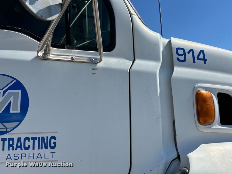 image for item EK4414 1999 Sterling L8513 dump truck