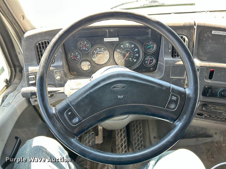 image for item EK4414 1999 Sterling L8513 dump truck