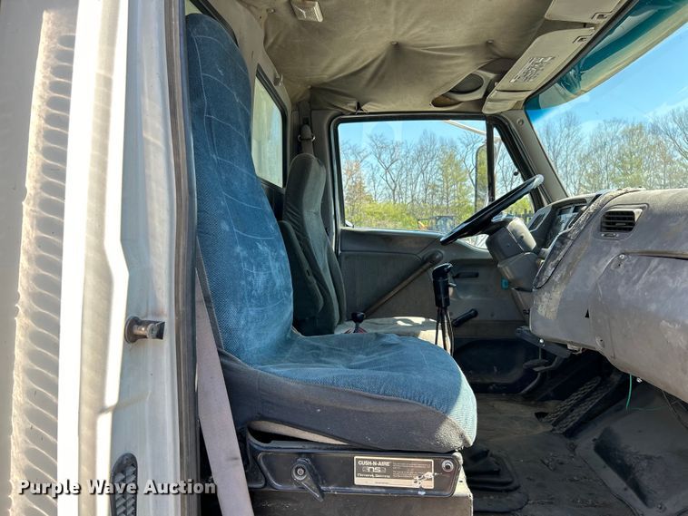 image for item EK4414 1999 Sterling L8513 dump truck