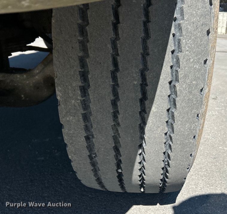 image for item EK4414 1999 Sterling L8513 dump truck