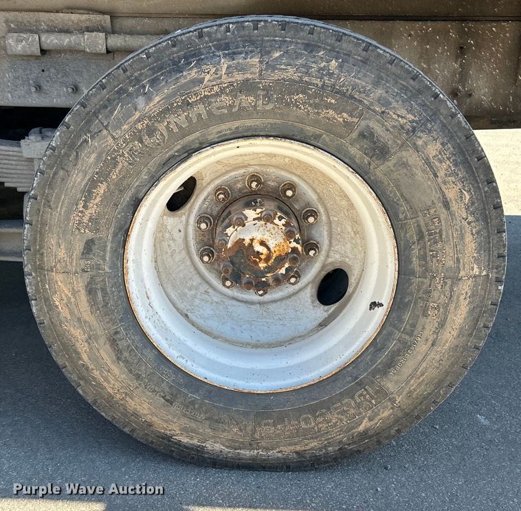 image for item EK4414 1999 Sterling L8513 dump truck