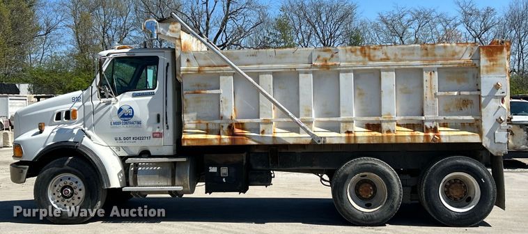 image for item EK4415 1998 Ford LT8513 dump truck