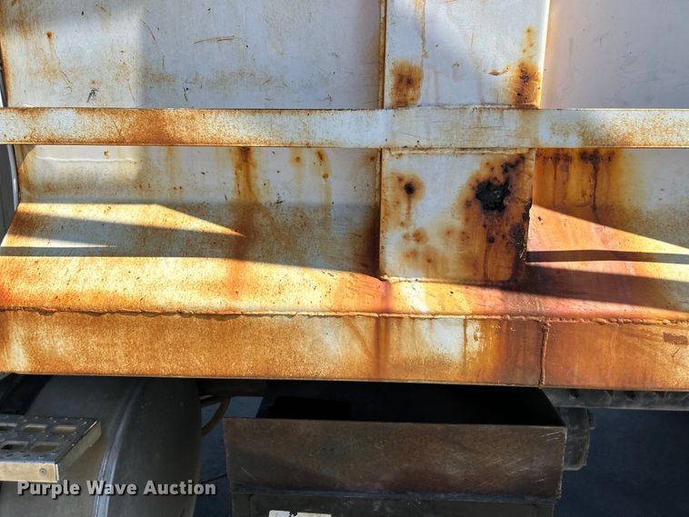 image for item EK4415 1998 Ford LT8513 dump truck