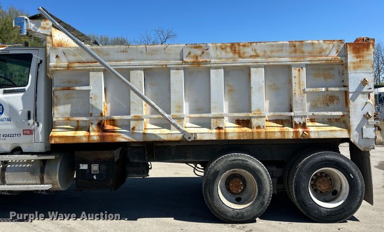 image for item EK4415 1998 Ford LT8513 dump truck