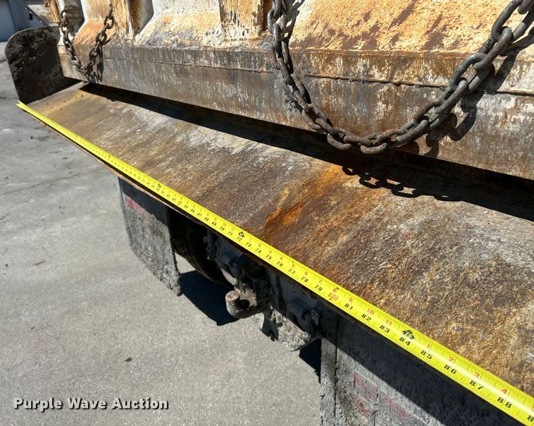 image for item EK4415 1998 Ford LT8513 dump truck