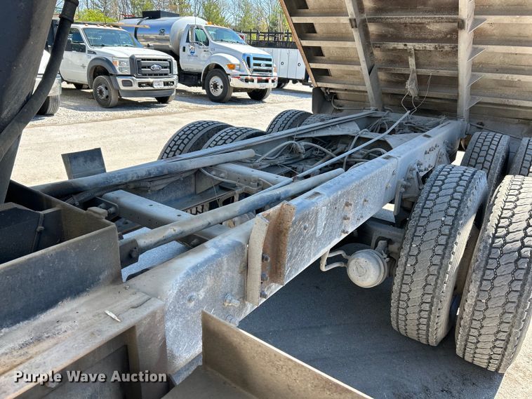 image for item EK4415 1998 Ford LT8513 dump truck