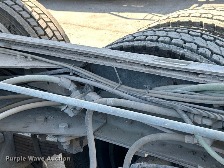 image for item EK4415 1998 Ford LT8513 dump truck